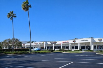 11212-11376 S Orange Blossom Trl, Orlando, FL à louer Photo intérieure– Image 2 sur 4