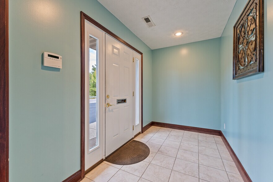 5555 Us-60 E, Huntington, WV à vendre - Photo de l’immeuble – Image 2 sur 36