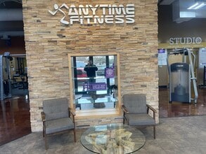 7718 McPherson Rd, Laredo, TX à louer Photo intérieure– Image 2 sur 4