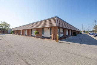 Plus de détails pour 2708-2724 Rena Rd, Mississauga, ON - Local d’activités à vendre