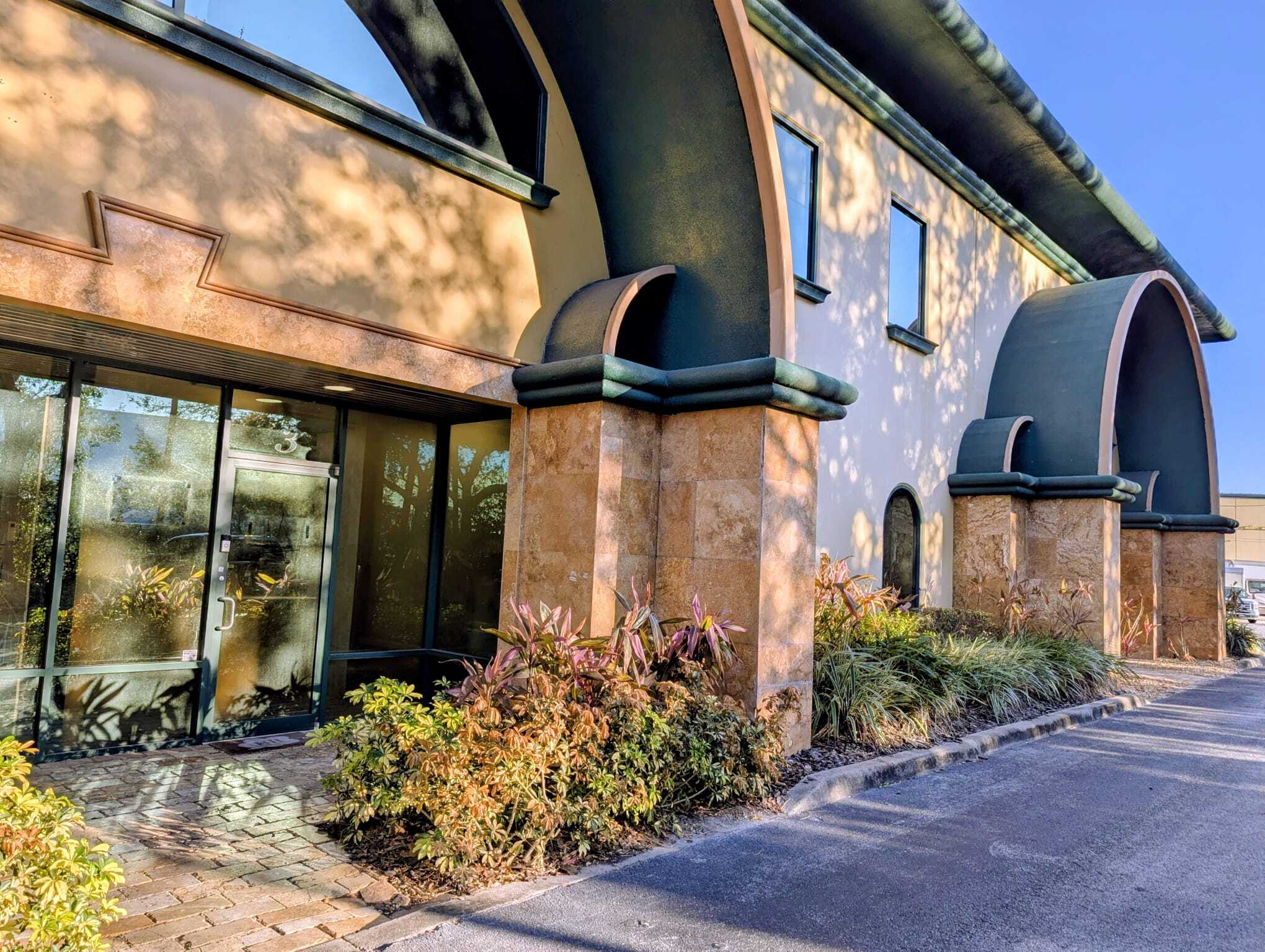 6979 Kingspointe Pky, Orlando, FL à louer Photo principale– Image 1 sur 5