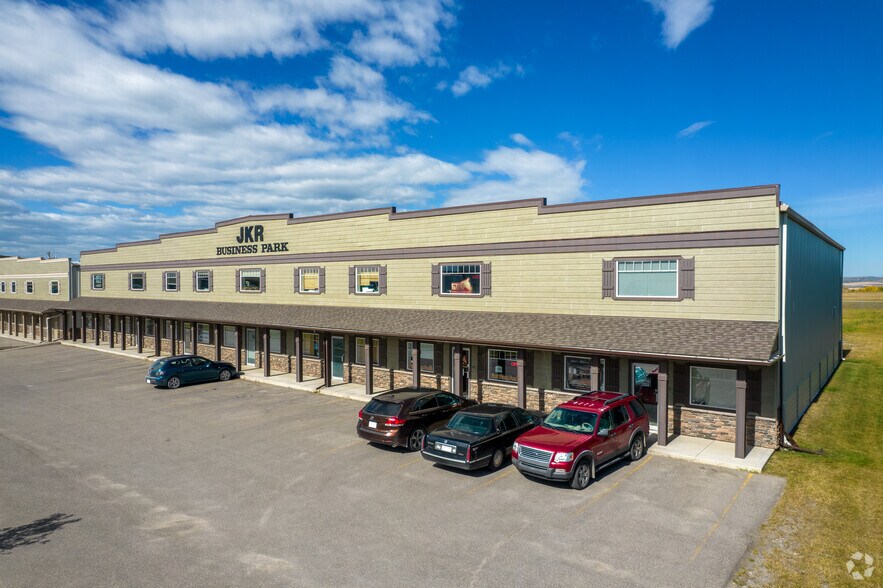 220 3rd St NE, Black Diamond, AB à louer - Photo de l’immeuble – Image 2 sur 3