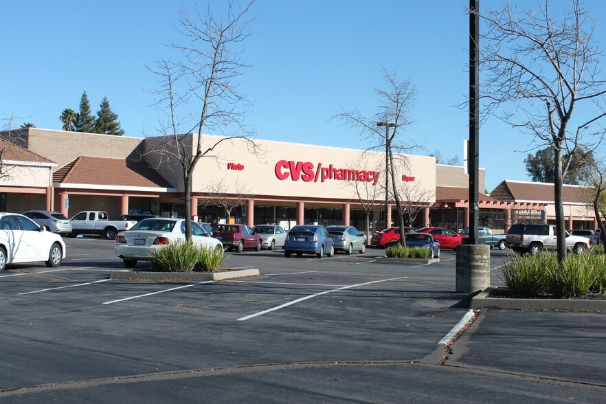 8835-8893 Greenback Ln, Orangevale, CA à louer - Photo de l’immeuble – Image 2 sur 10