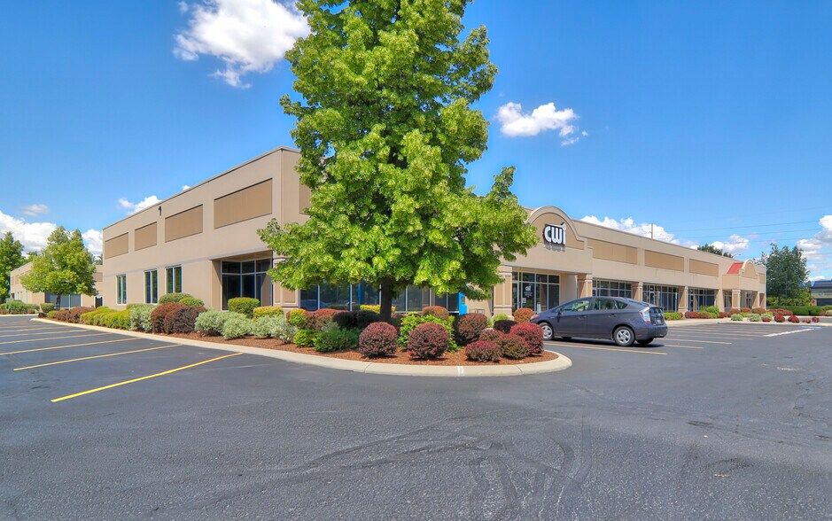 9100 W Blackeagle Dr, Boise, ID à louer - Photo de l’immeuble – Image 2 sur 6