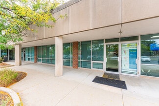 Plus de détails pour 105 Revere Dr, Northbrook, IL - Bureau à vendre