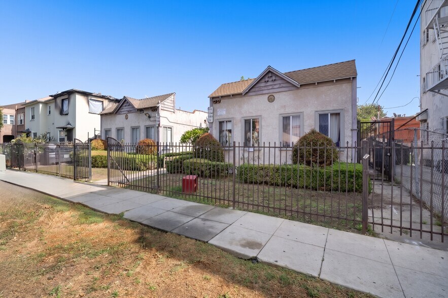 714 N St Andrews Pl, Los Angeles, CA à vendre - Photo de l’immeuble – Image 2 sur 7
