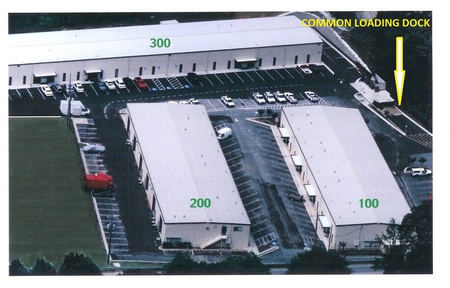 450 S Cemetery St, Norcross, GA à louer - Photo de l’immeuble – Image 2 sur 17