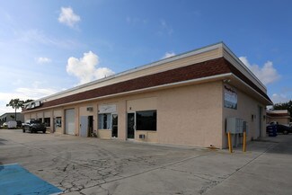 Plus de détails pour 1592 SE Village Green Dr, Port Saint Lucie, FL - Industriel/Logistique à louer