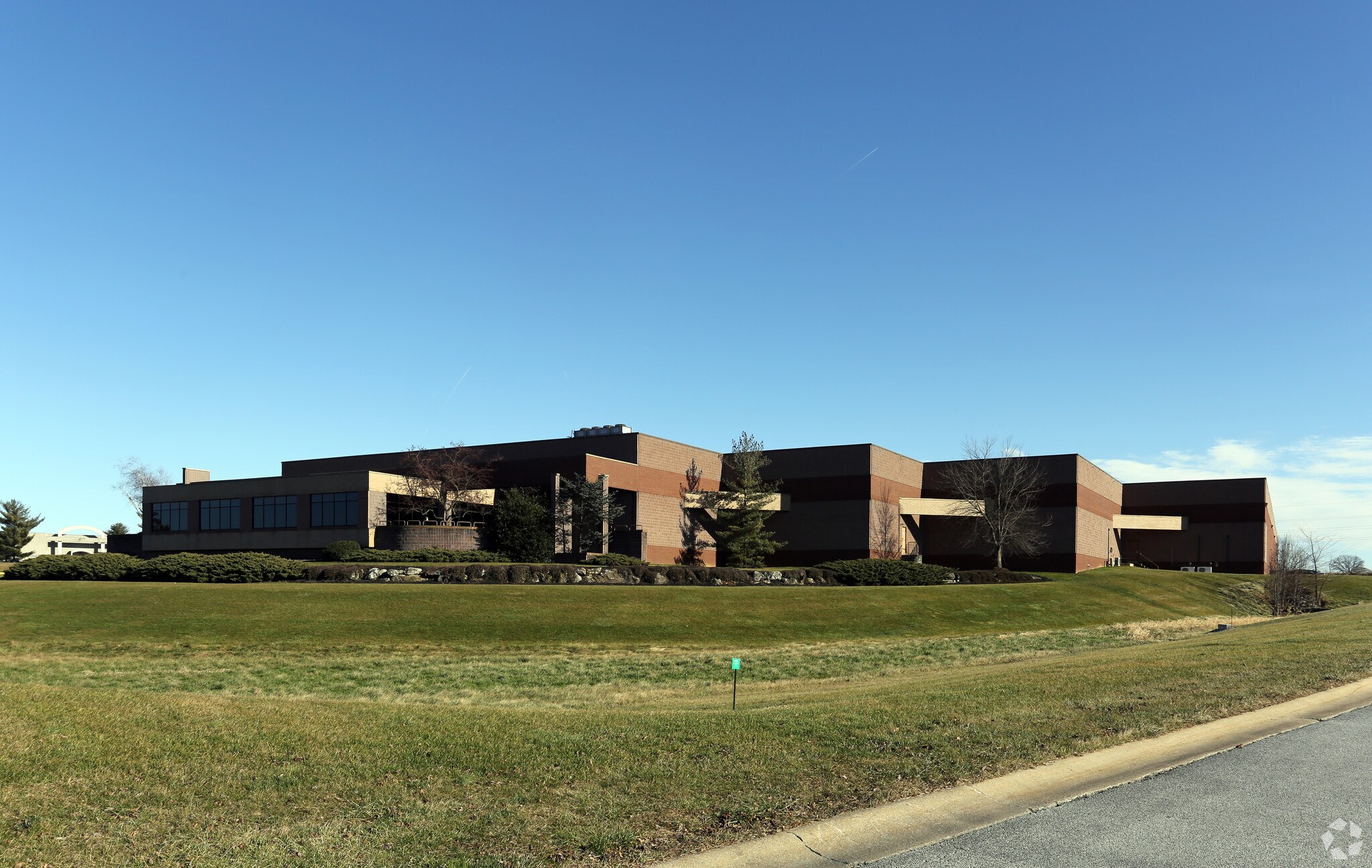 1842 Colonial Village Ln, Lancaster, PA à louer Photo principale– Image 1 sur 7