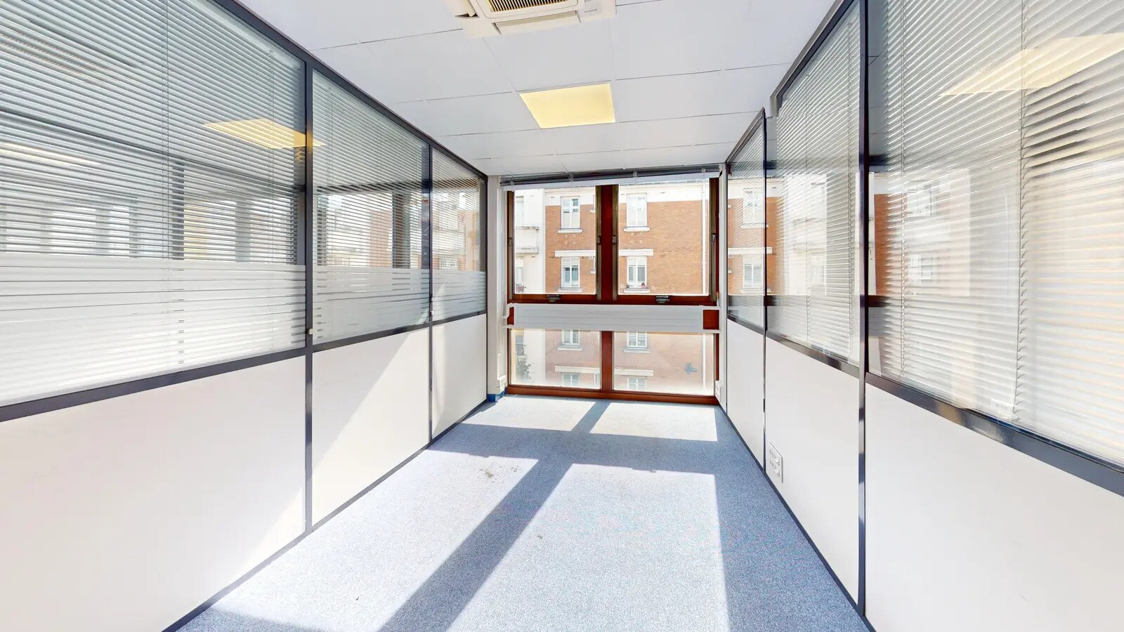 9 Rue Baudoin, Paris à louer Photo de l’immeuble– Image 1 sur 11