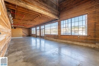 3364-3386 E Olympic Blvd, Los Angeles, CA à louer Photo intérieure– Image 1 sur 11