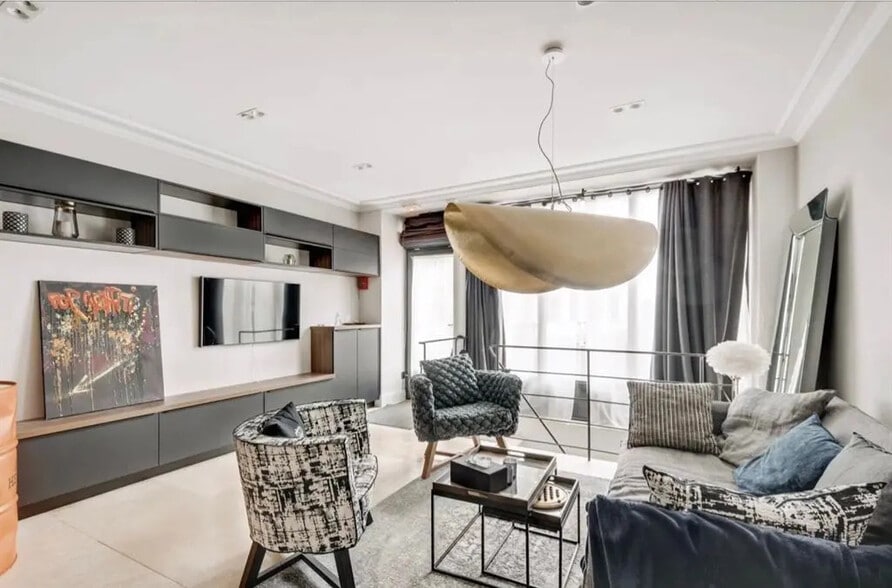 Local commercial dans Paris à louer - Photo intérieure – Image 2 sur 5