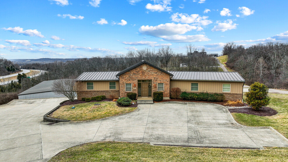6399 Morgan Rd, Cleves, OH à louer - Photo principale – Image 1 sur 63