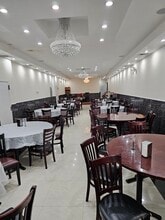 6802-6828 Fresh Meadow Ln, Fresh Meadows, NY à louer Photo intérieure– Image 2 sur 4