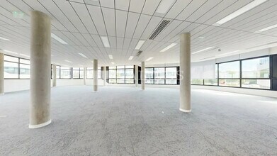 Bureau dans Champagne-au-Mont-d'Or à louer Photo de l’immeuble– Image 2 sur 6