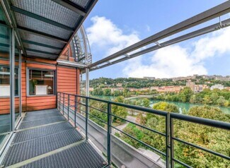 Plus de détails pour 34 Quai Charles De Gaulle, Lyon - Bureau à louer