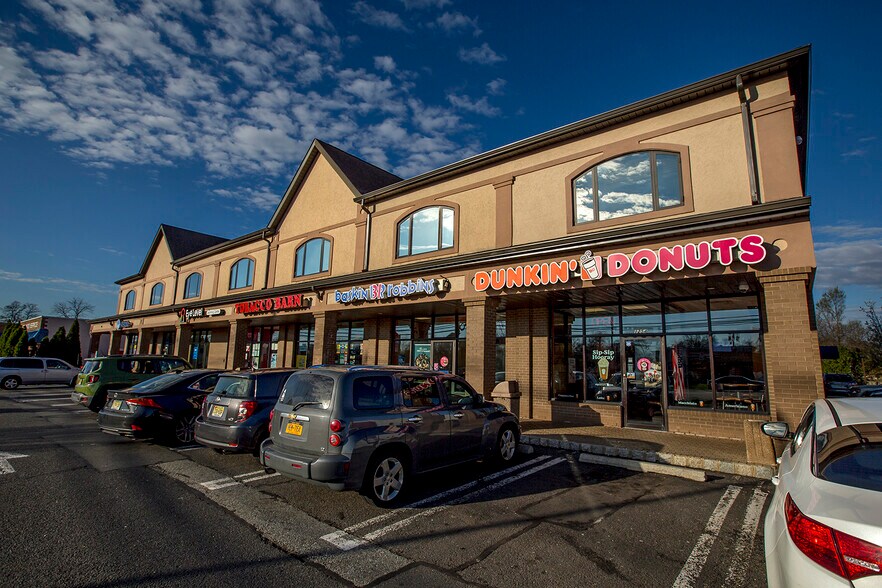 1252-1264 Stelton Rd, Piscataway, NJ à louer - Photo de l’immeuble – Image 2 sur 3