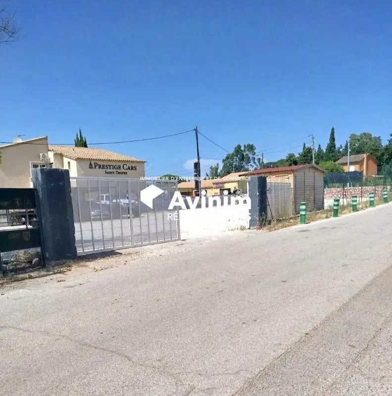 Terrain dans Saint-Tropez à louer Photo principale– Image 1 sur 5