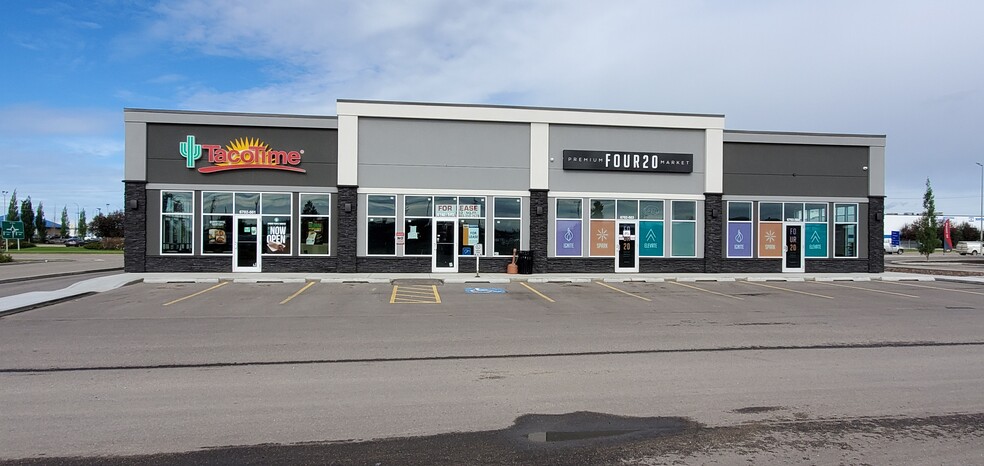 6702 Golden West Av, Red Deer, AB à louer - Photo principale – Image 1 sur 1