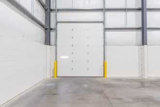 555 Research Drive, Pittston Township, PA à louer Photo intérieure– Image 1 sur 8