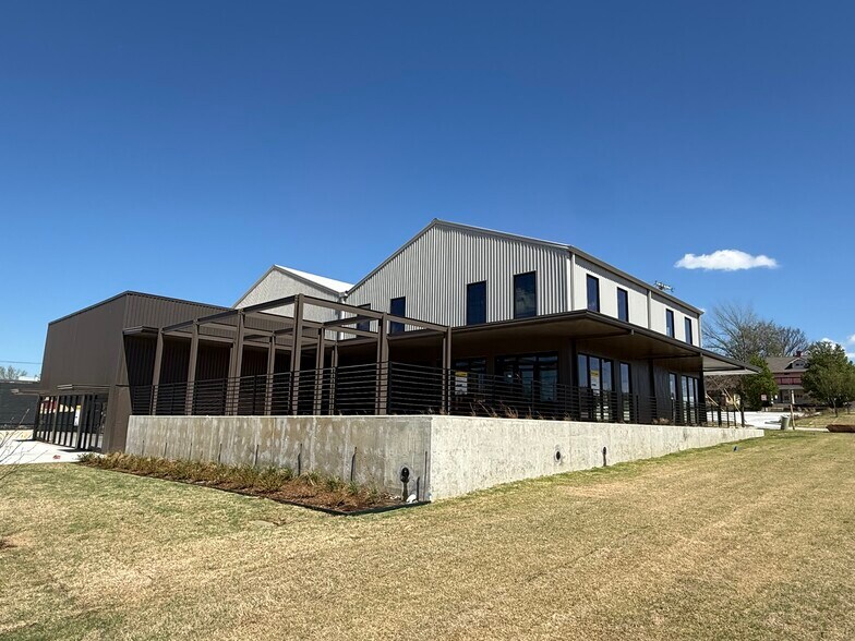 1319 S Peoria Ave, Tulsa, OK à louer - Photo de l’immeuble – Image 2 sur 4