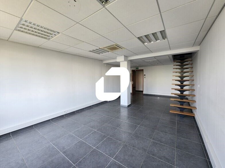 Bureau dans Chambourcy à louer - Photo intérieure – Image 2 sur 5