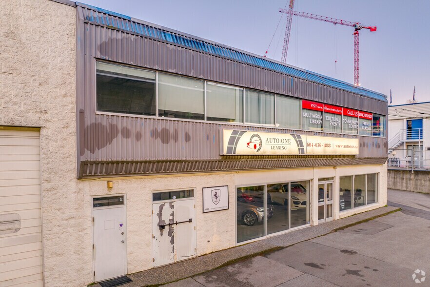 8555 Cambie St, Vancouver, BC à louer - Photo de l’immeuble – Image 3 sur 4