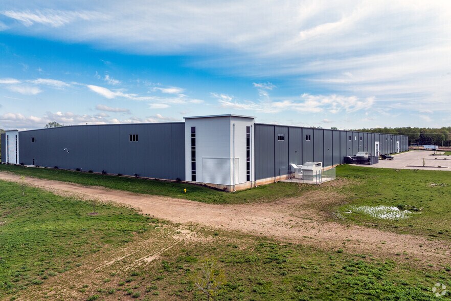 211 Watkins Rd, Battle Creek, MI à louer - Photo de l’immeuble – Image 2 sur 6