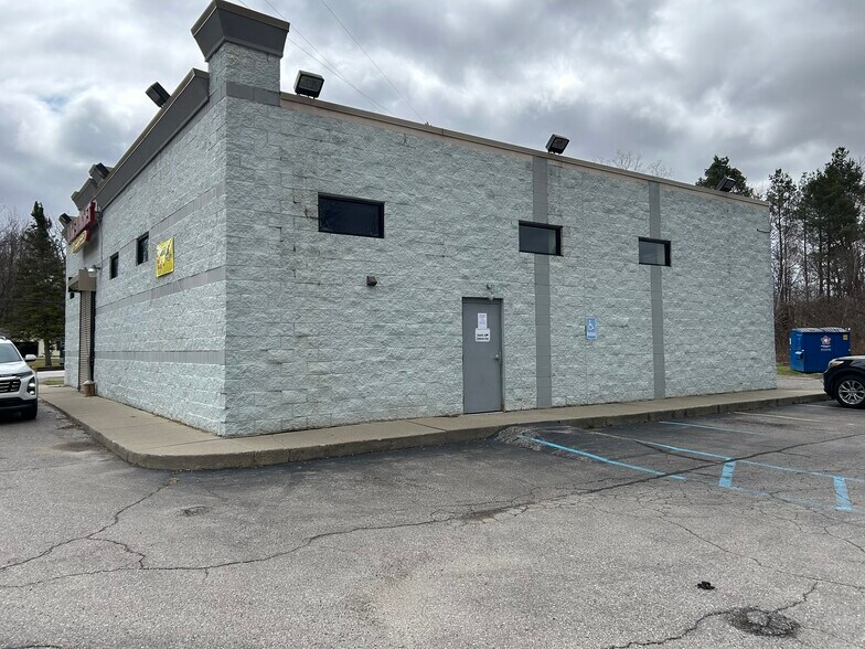 1372 E Lake Rd, Clio, MI à vendre - Photo de l’immeuble – Image 2 sur 9