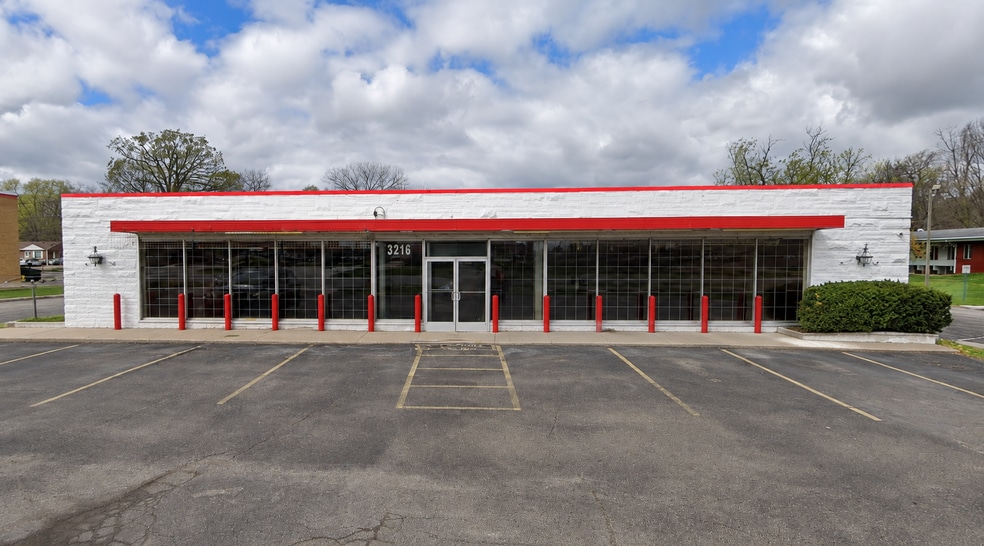 3216 S East St, Indianapolis, IN à louer - Photo principale – Image 1 sur 2
