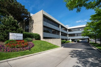 Plus de détails pour 36800 Woodward Ave, Bloomfield Hills, MI - Bureau, Bureau/Médical à louer