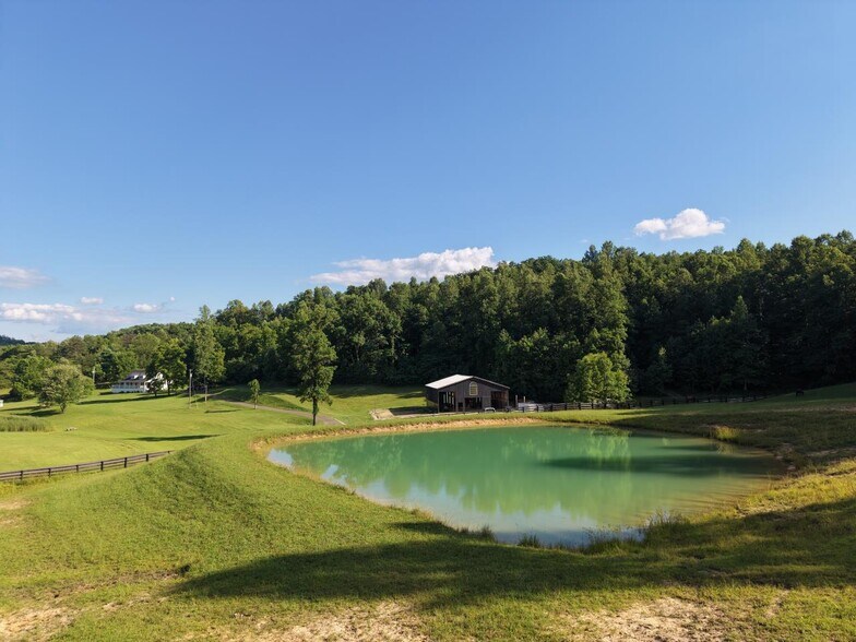 1037 High Rock Rd, Stanton, KY à vendre - Photo de l’immeuble – Image 3 sur 32
