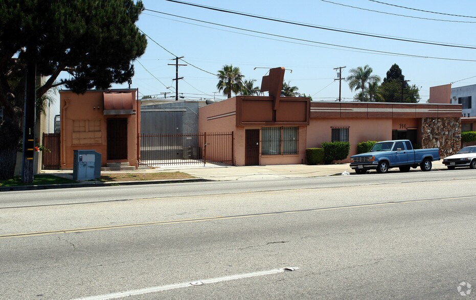714 N Centinela Ave, Inglewood, CA à vendre - Photo de l’immeuble – Image 2 sur 2