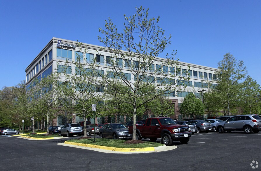 14900 Conference Center Dr, Chantilly, VA à louer - Photo de l’immeuble – Image 3 sur 11