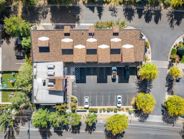 7520 Longley Ln, Reno, NV à louer - Photo de l’immeuble – Image 2 sur 13