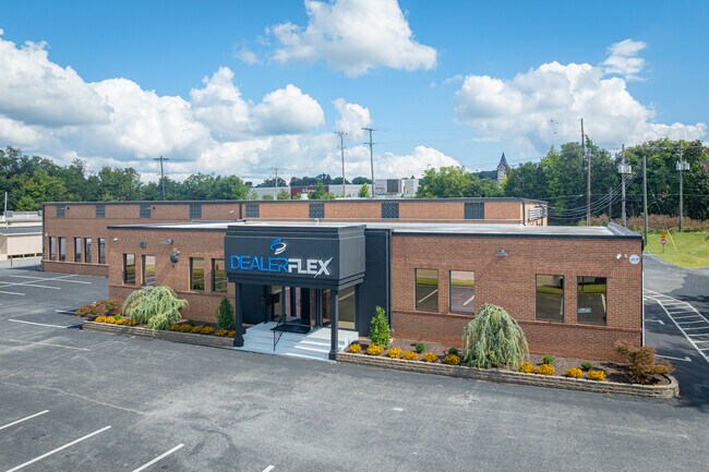 Plus de détails pour 10 Music Fair Rd, Owings Mills, MD - Local d'activités à louer