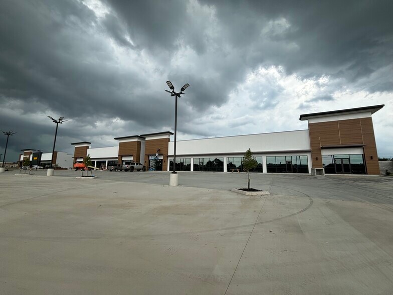 13439 W Bellfort Ave, Sugar Land, TX à vendre - Photo de l’immeuble – Image 2 sur 20