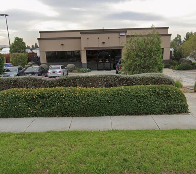 15033 Slover Ave, Fontana, CA à louer - Photo de l’immeuble – Image 2 sur 16