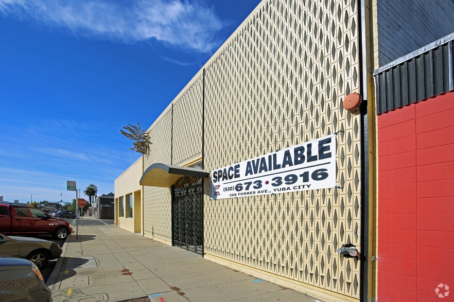 225 6th St, Marysville, CA à vendre - Photo de l’immeuble – Image 2 sur 17