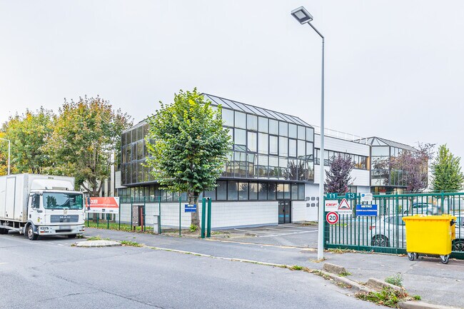 Plus de détails pour 11 Rue Des Hautes Pâtures, Nanterre - Bureau, Industriel/Logistique à louer