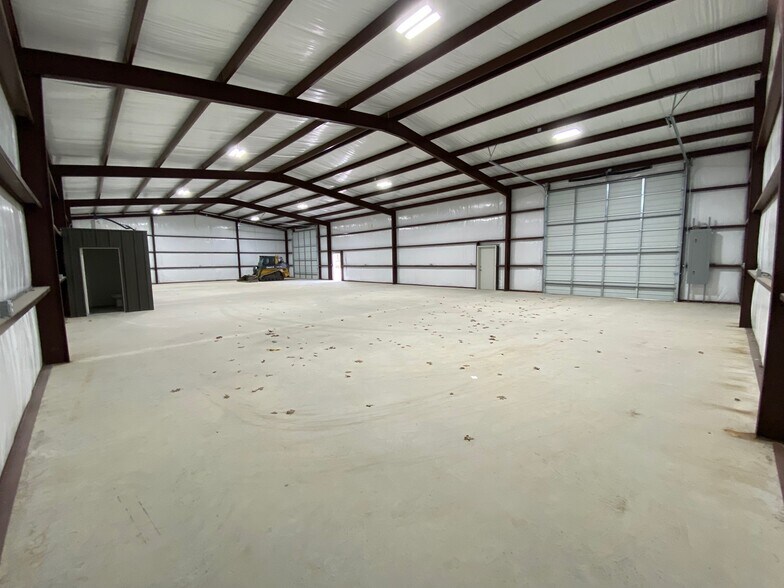 6585 N FM 1417, Denison, TX à vendre - Photo de l’immeuble – Image 2 sur 3