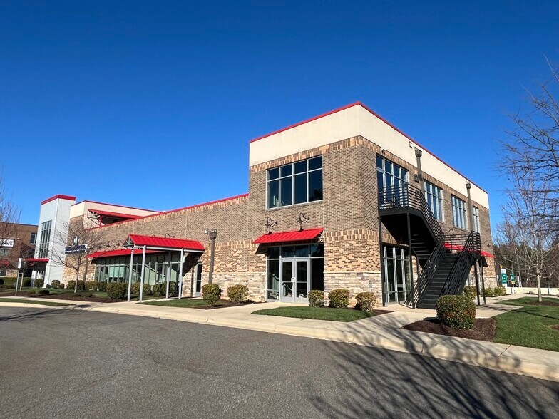 317 Alcove Rd, Mooresville, NC à louer - Photo de l’immeuble – Image 2 sur 9
