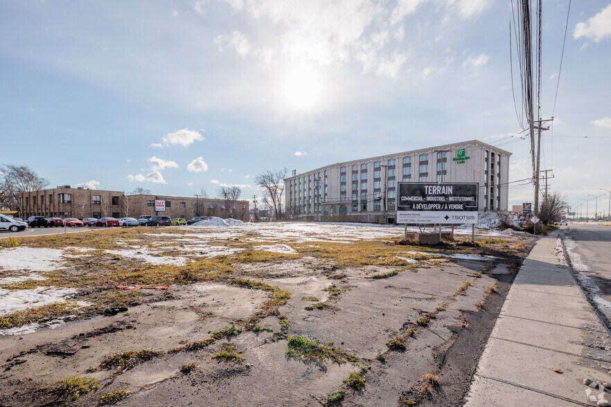 Ch De La Côte-de-Liesse, Montréal, QC à vendre - Photo de l’immeuble – Image 2 sur 3