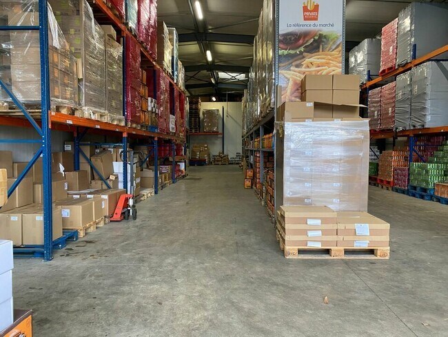 Plus de détails pour Industriel/Logistique à louer