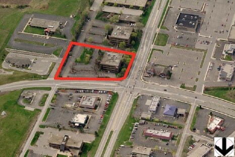 2727 N Grandview Blvd, Waukesha, WI à louer - Aérien – Image 3 sur 16