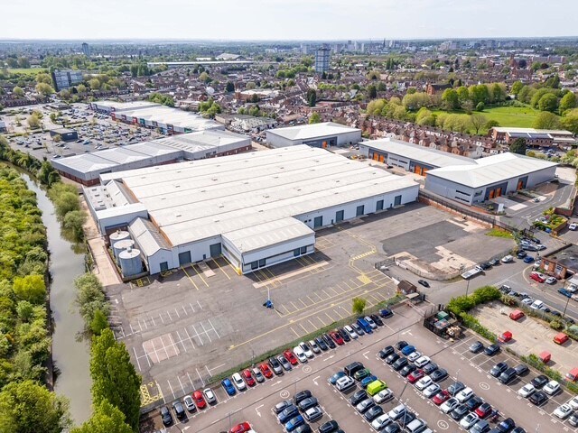 Plus de détails pour Canal Rd, Coventry - Industriel/Logistique à louer