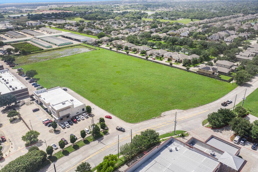 0 Silverlake Pky, Pearland, TX à vendre - Photo de l’immeuble – Image 1 sur 8
