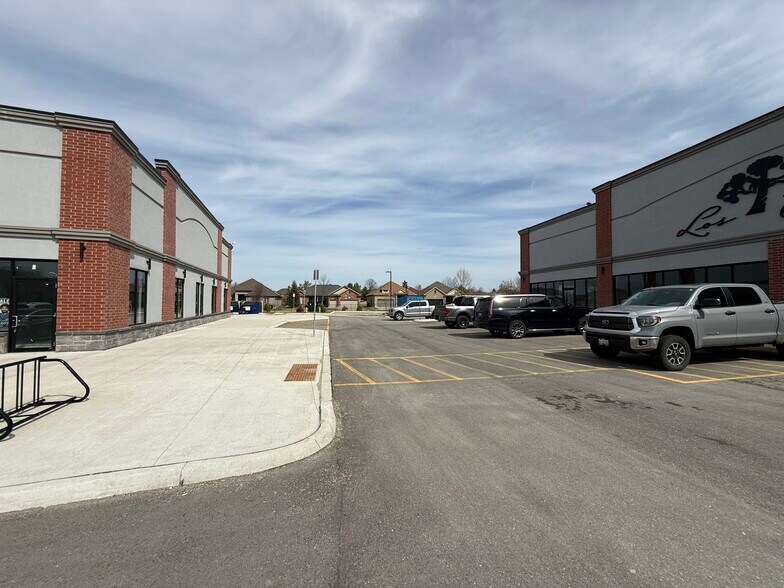2130-2136 Kains Rd, London, ON à vendre - Photo de l’immeuble – Image 3 sur 7