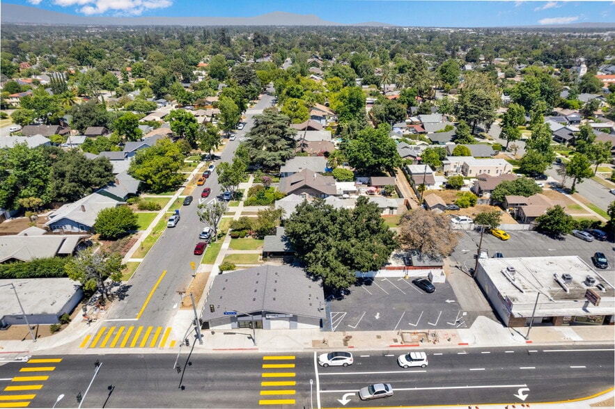 1192 Garey Ave, Pomona, CA à vendre - Photo de l’immeuble – Image 3 sur 23