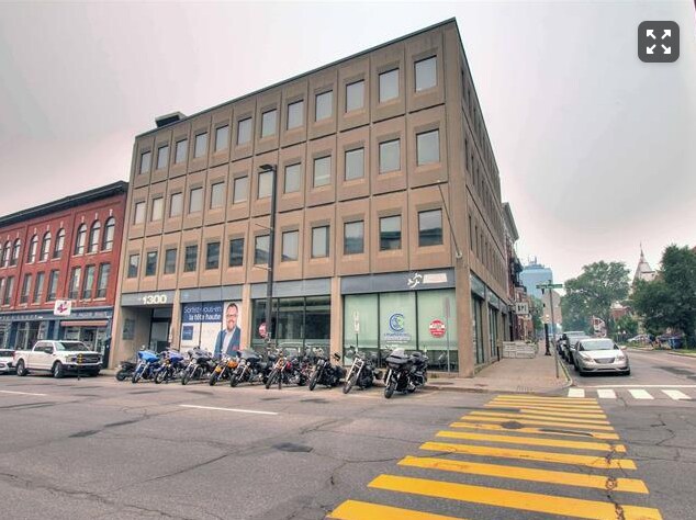 1300 St Notre-Dame Centre, Trois-Rivières, QC à louer - Photo de l’immeuble – Image 2 sur 2